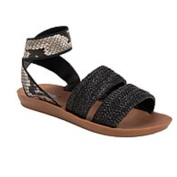 Muk Luks About Me Sandal - Picture 1 of 3